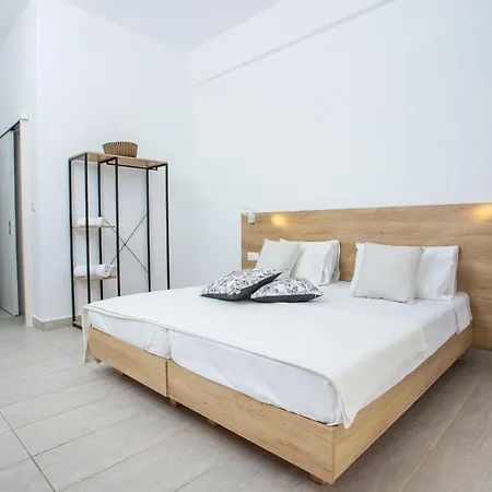 Rosie's Bellezza פליראקי