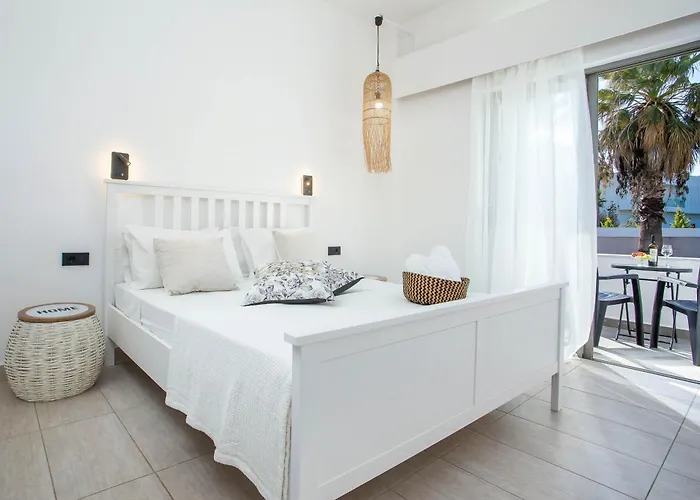 Rosie's Bellezza Apart-hotel Faliraki