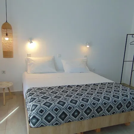 Rosie's Bellezza 3* Φαληράκι