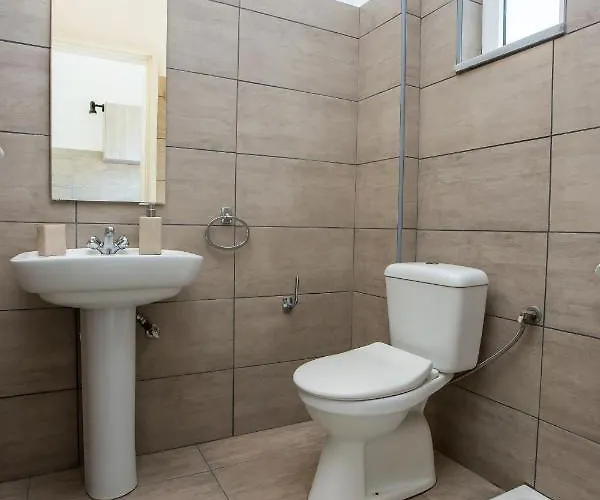 Rosie's Bellezza 3* Φαληράκι